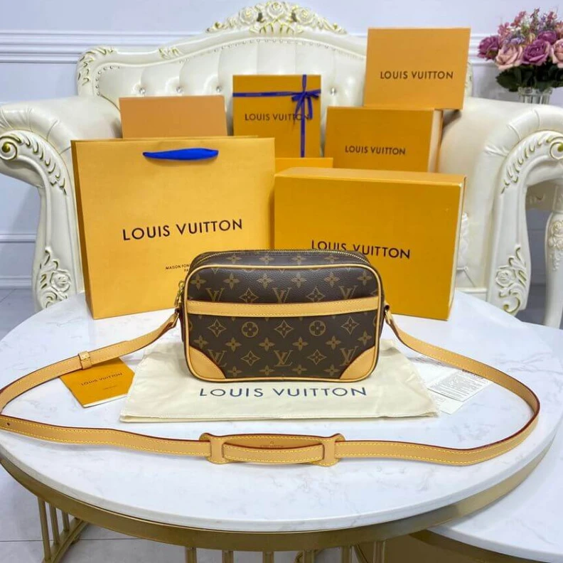 Mythick Monogram LV Monogram Trocadero 23 Shoulder Bag