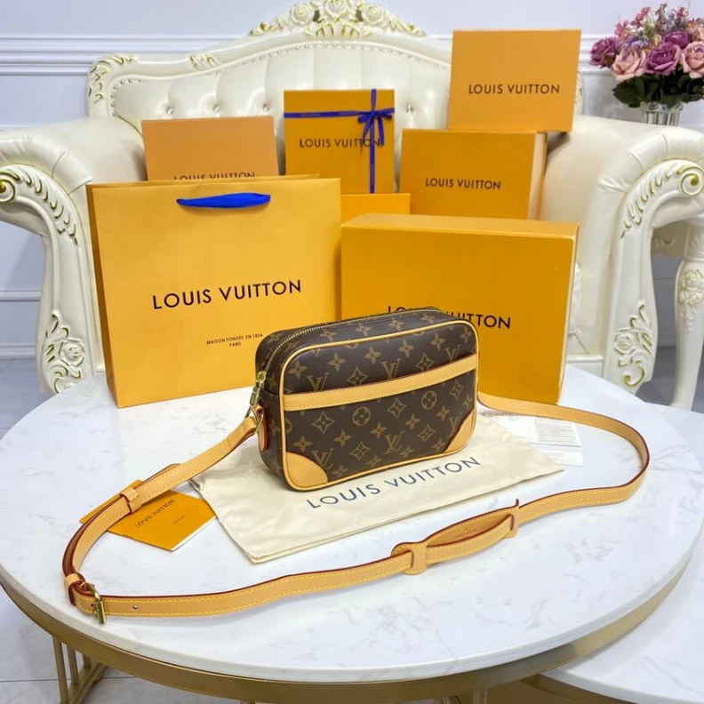 Mythick Monogram LV Monogram Trocadero 23 Shoulder Bag