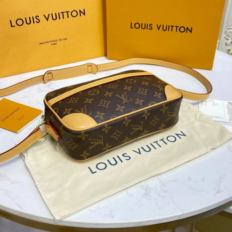 Mythick Monogram LV Monogram Trocadero 23 Shoulder Bag
