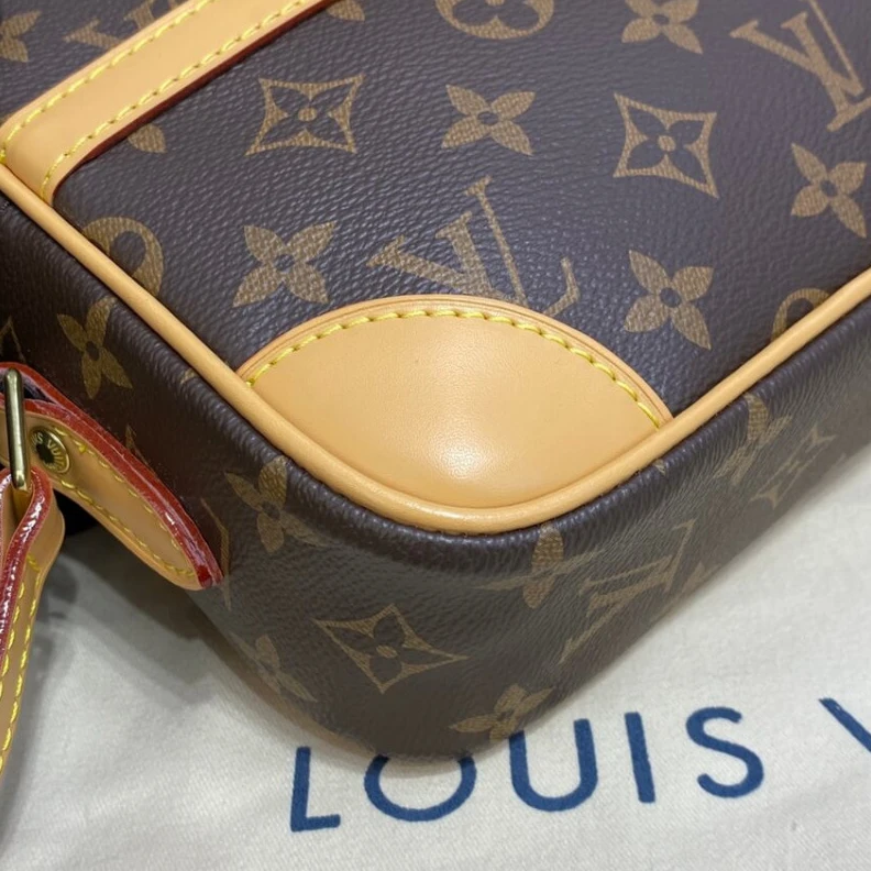 Mythick Monogram LV Monogram Trocadero 23 Shoulder Bag