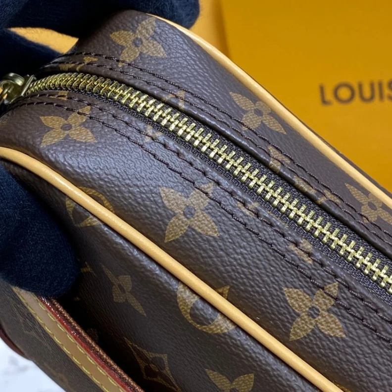 Mythick Monogram LV Monogram Trocadero 23 Shoulder Bag