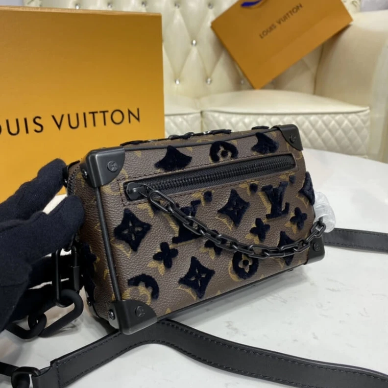 Mythick ru Embroider Louis Vuitton Monogram Tuffetage Mini Soft Trunk