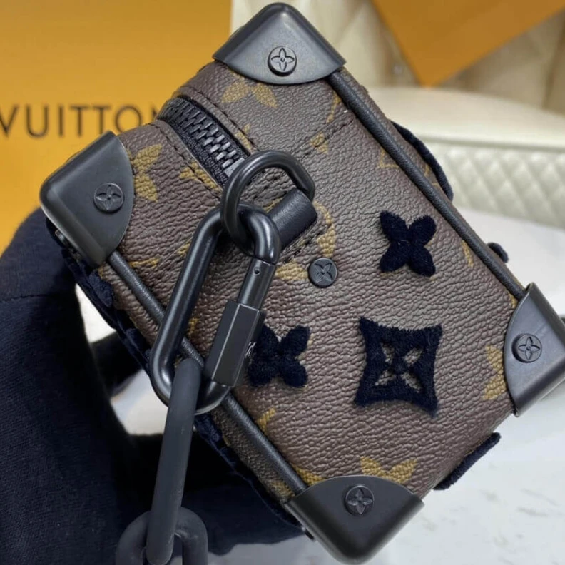 Mythick ru Embroider Louis Vuitton Monogram Tuffetage Mini Soft Trunk