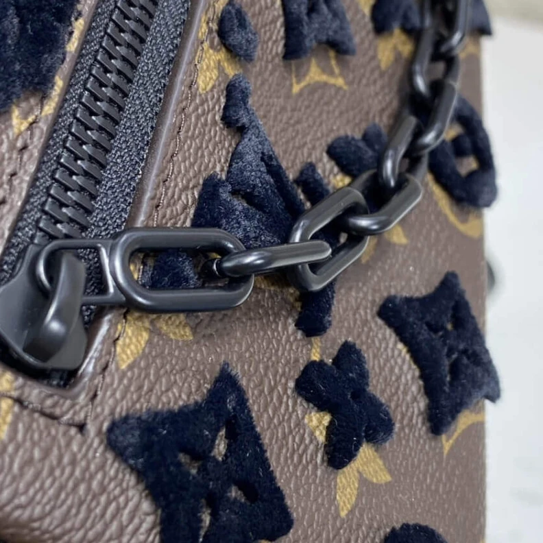 Mythick ru Embroider Louis Vuitton Monogram Tuffetage Mini Soft Trunk