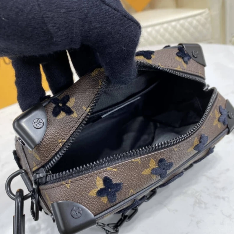 Mythick ru Embroider Louis Vuitton Monogram Tuffetage Mini Soft Trunk