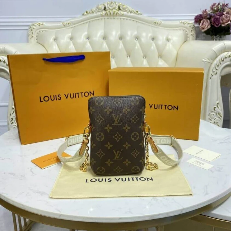 Replica bags Chain: Re Louis Vuitton Monogram Utility Phone Sleeve M80746