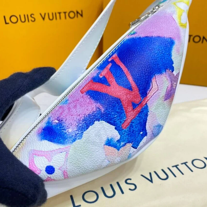 Mythick ru Strap Dro Louis Vuitton Monogram Watercolor Multico Discovery Bumbag PM