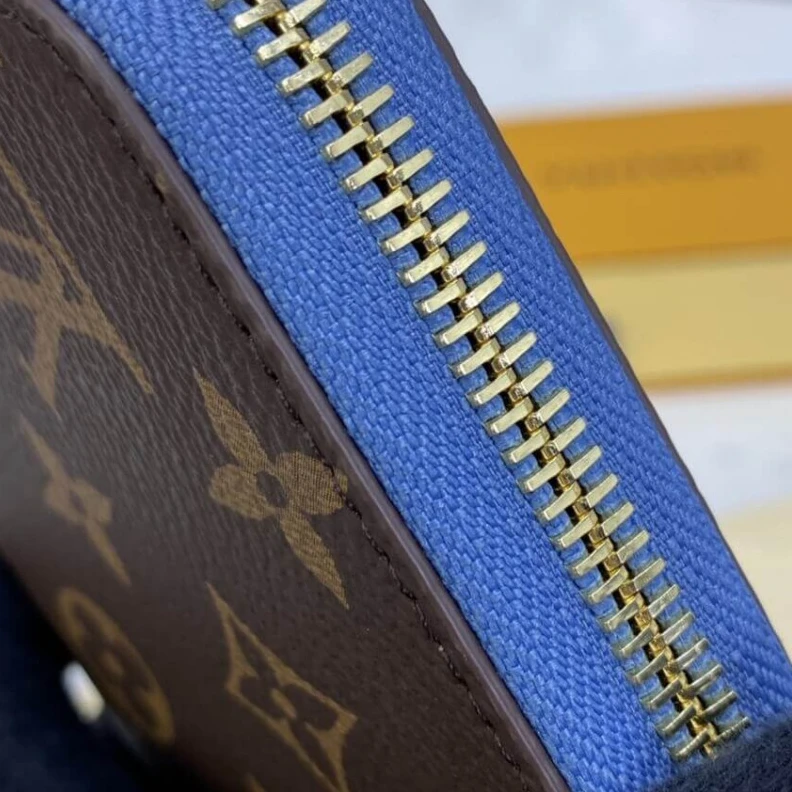 Replica bags 19.5 x 10 Louis Vuitton Monogram Zippy Wallet Blue