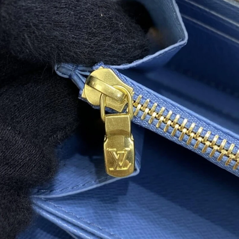 Replica bags 19.5 x 10 Louis Vuitton Monogram Zippy Wallet Blue