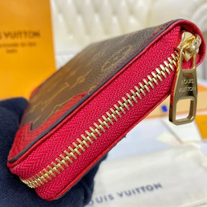 Mythick.ru Calfleath Louis Vuitton Monogram Zippy Wallet Retiro