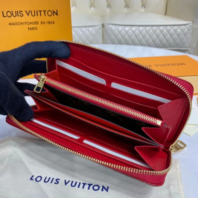 Mythick.ru Calfleath Louis Vuitton Monogram Zippy Wallet Retiro