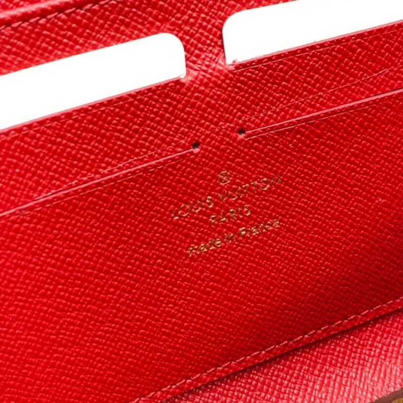 Mythick.ru Calfleath Louis Vuitton Monogram Zippy Wallet Retiro