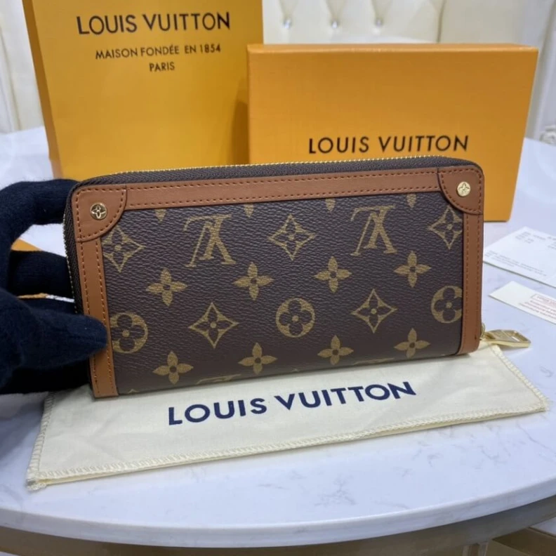 Replica bag 6 card sl Louis Vuitton Monogram Zippy Wallet Trunk