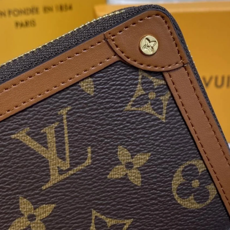 Replica bag 6 card sl Louis Vuitton Monogram Zippy Wallet Trunk