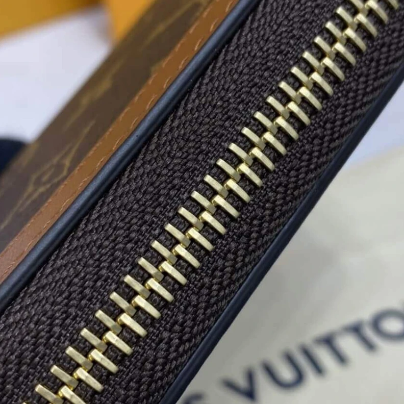 Replica bag 6 card sl Louis Vuitton Monogram Zippy Wallet Trunk