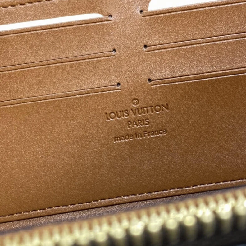 Replica bag 6 card sl Louis Vuitton Monogram Zippy Wallet Trunk