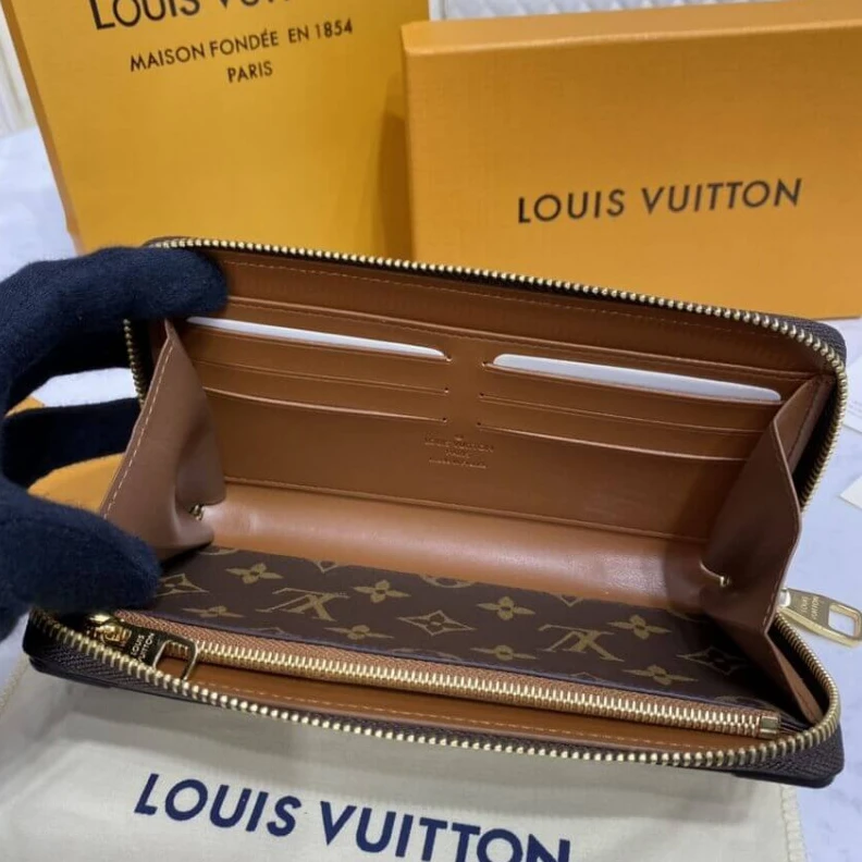 Replica bag 6 card sl Louis Vuitton Monogram Zippy Wallet Trunk