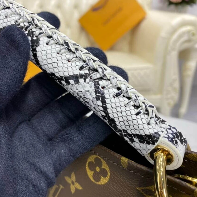 Mythick.ru 4 protect LV Monogram and Python Handle Artsy MM