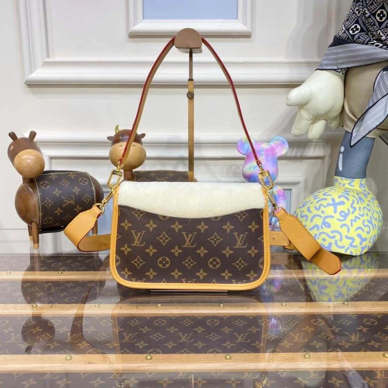 Replica bags lv Handle:Si Louis Vuitton Monogram and Shearling Diane Bag