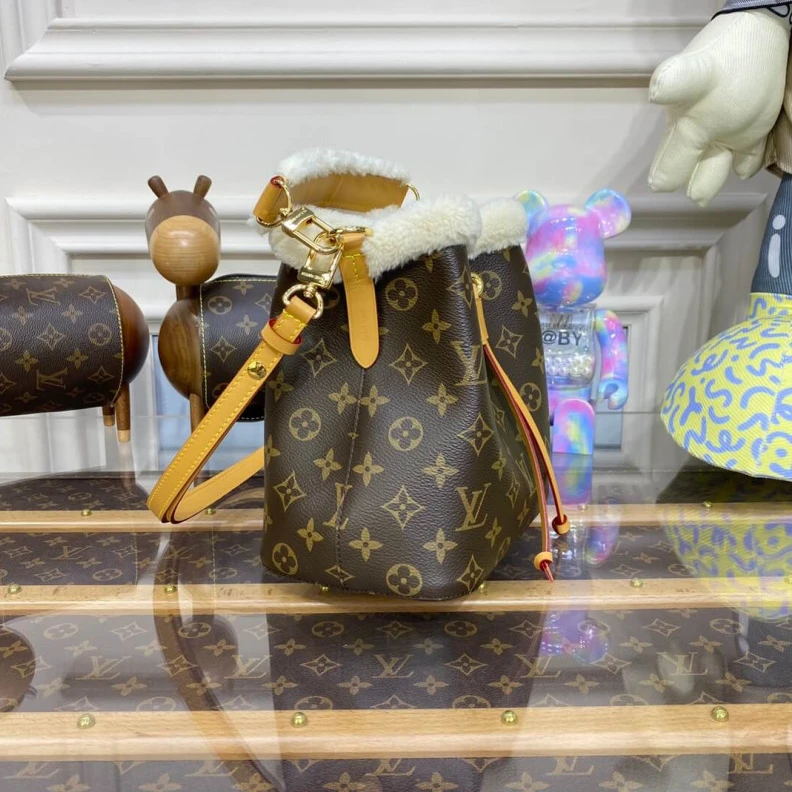 Replica bags Strap dro Louis Vuitton Monogram and Shearling Neonoe BB M46319