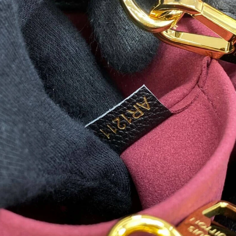 Mythick.ru The Montai Louis Vuitton Montaigne BB Black   Beige