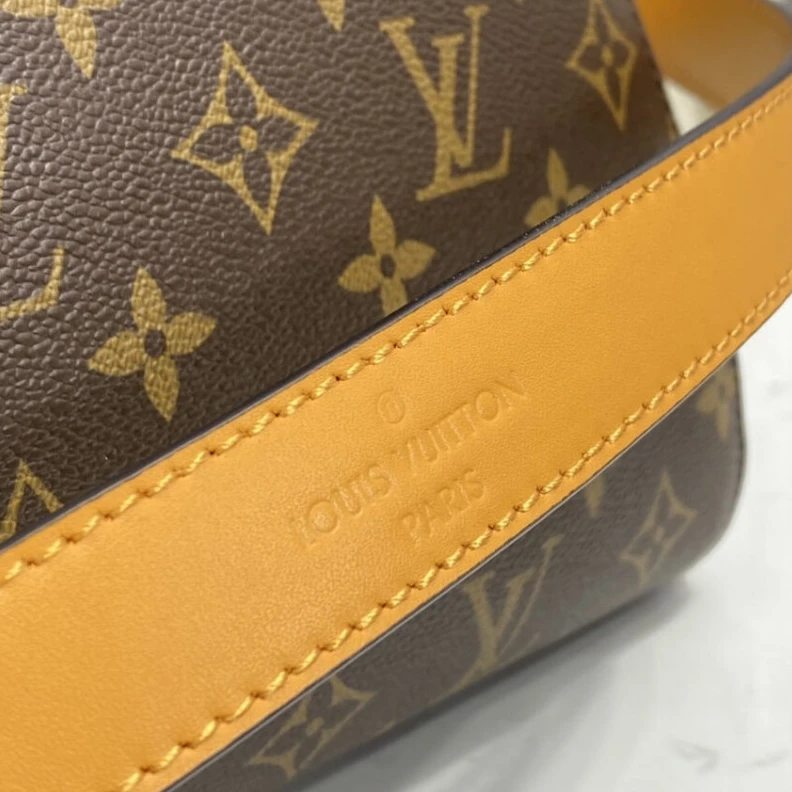 Mythick.ru 2 braided LV Montaigne MM Bag With Braided Handle Monogram