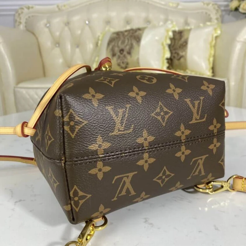 Mythick ru Monogram LV Montsouris BB Backpack