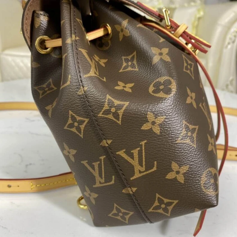 Mythick ru Monogram LV Montsouris BB Backpack
