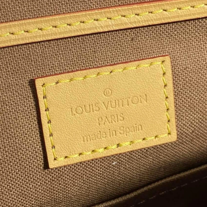 Mythick ru Monogram LV Montsouris BB Backpack