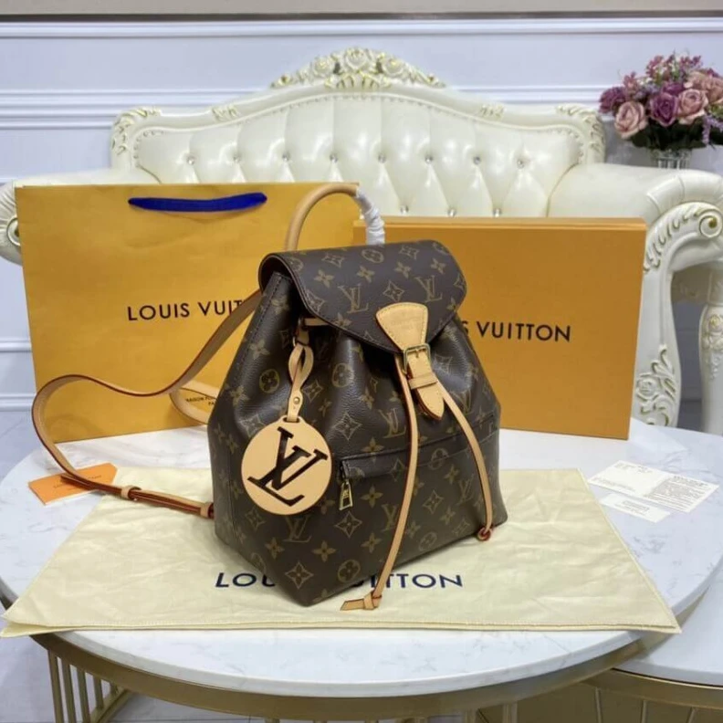 Mythick.ru Goldcolor LV Montsouris PM Backpack