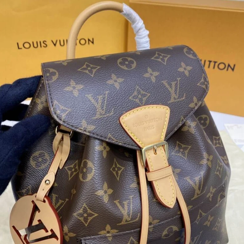 Mythick.ru Goldcolor LV Montsouris PM Backpack