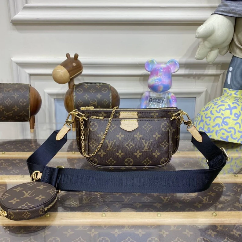Louis vuitton locations The Multi Louis Vuitton Multi Pochette Accessoires Black Strap