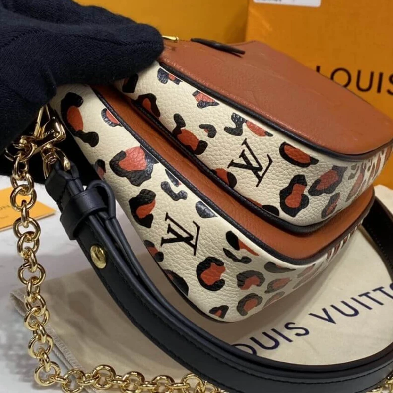 Top lv Chain dro Louis Vuitton Multi Pochette Accessoires Caramel