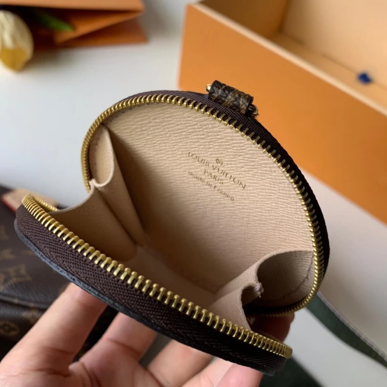 Replica bags Goldcolor Louis Vuitton Multi Pochette Accessoires Khaki and Pink Strap
