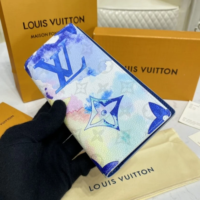 Mythick.ru 1 gussete Louis Vuitton Multicolor Brazza Wallet