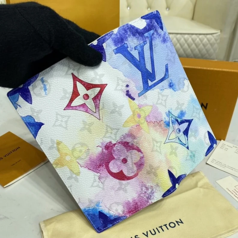 Mythick.ru 1 gussete Louis Vuitton Multicolor Brazza Wallet