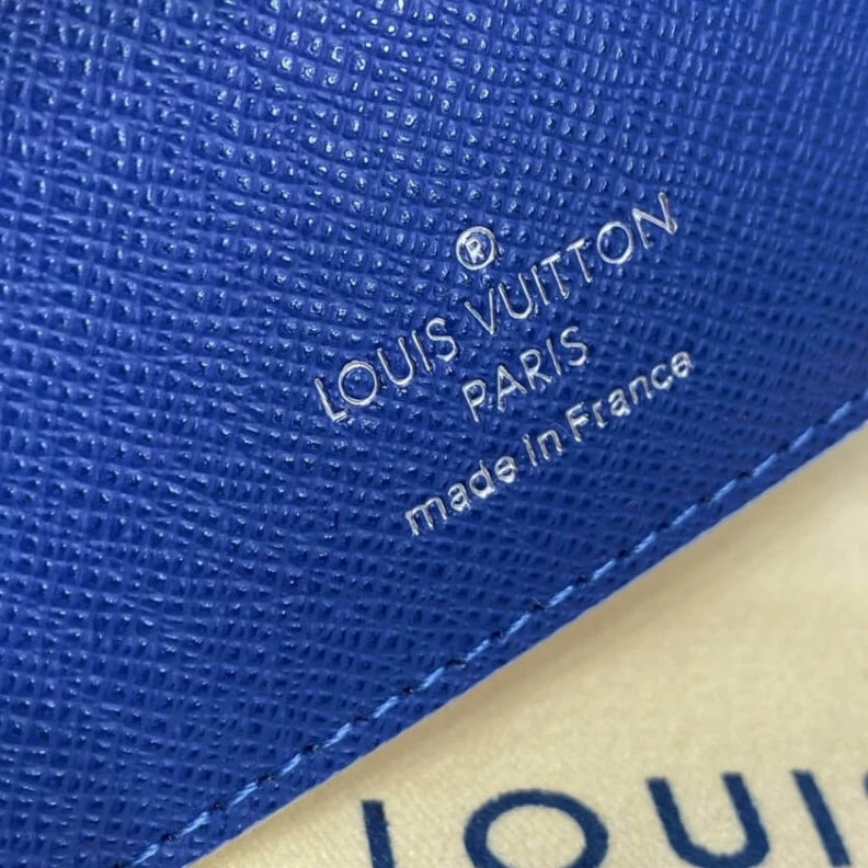 Lv belts replica 2 busines Louis Vuitton Multicolor Multiple Wallet