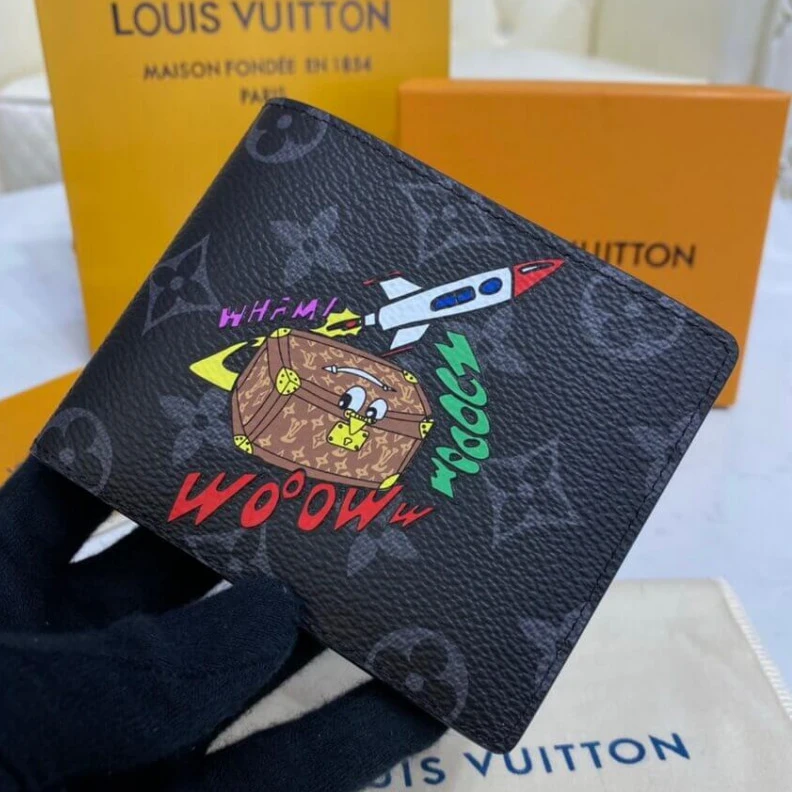 3 credit Louis Vuitton Multiple Wallet