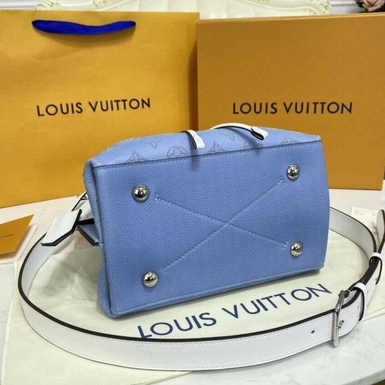 Mythick ru 2 compart Louis Vuitton Muria Bag Gradient Blue Mahina Leather