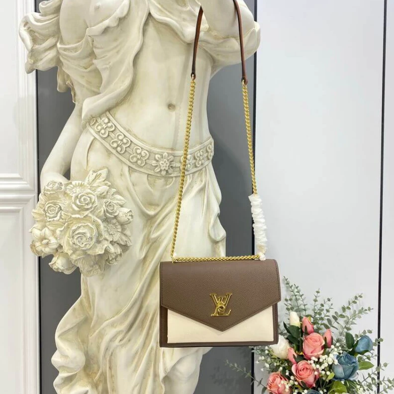 Mythick Chain Dro Louis Vuitton MyLockMe Chain Bag Smokey Quartz Caramel
