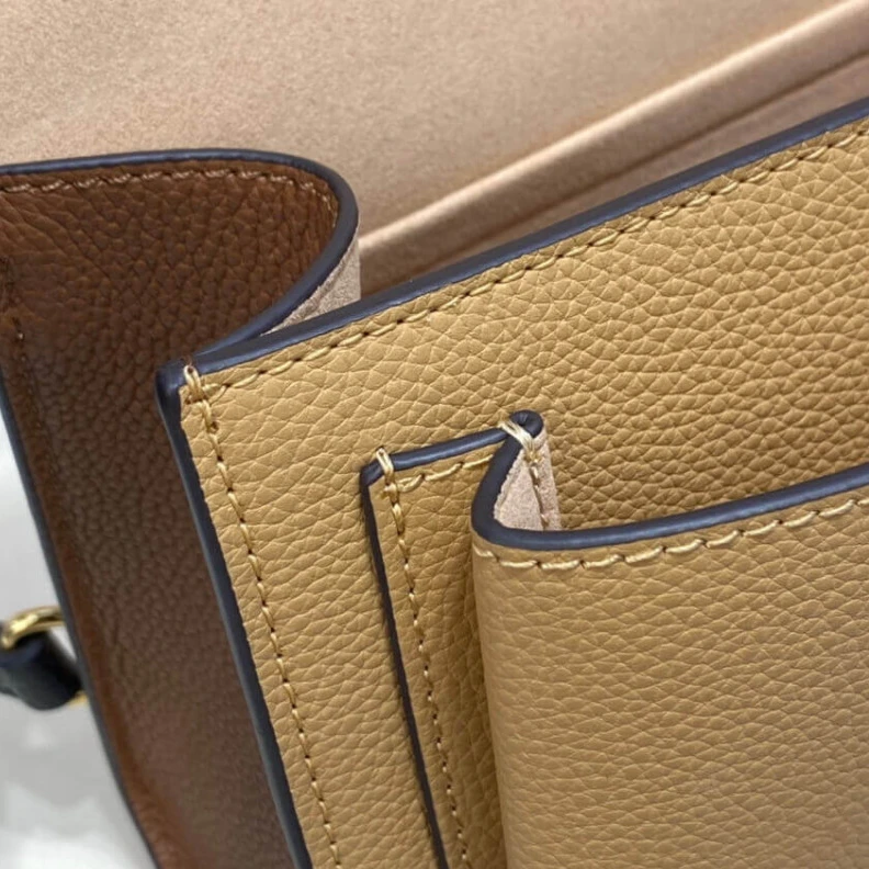 Replica bags Chain: Sl Louis Vuitton MyLockMe Chain Bag