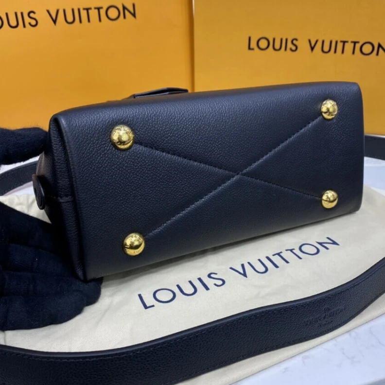 Louis vuitton locations Double zi Louis Vuitton Neo Alma BB Black