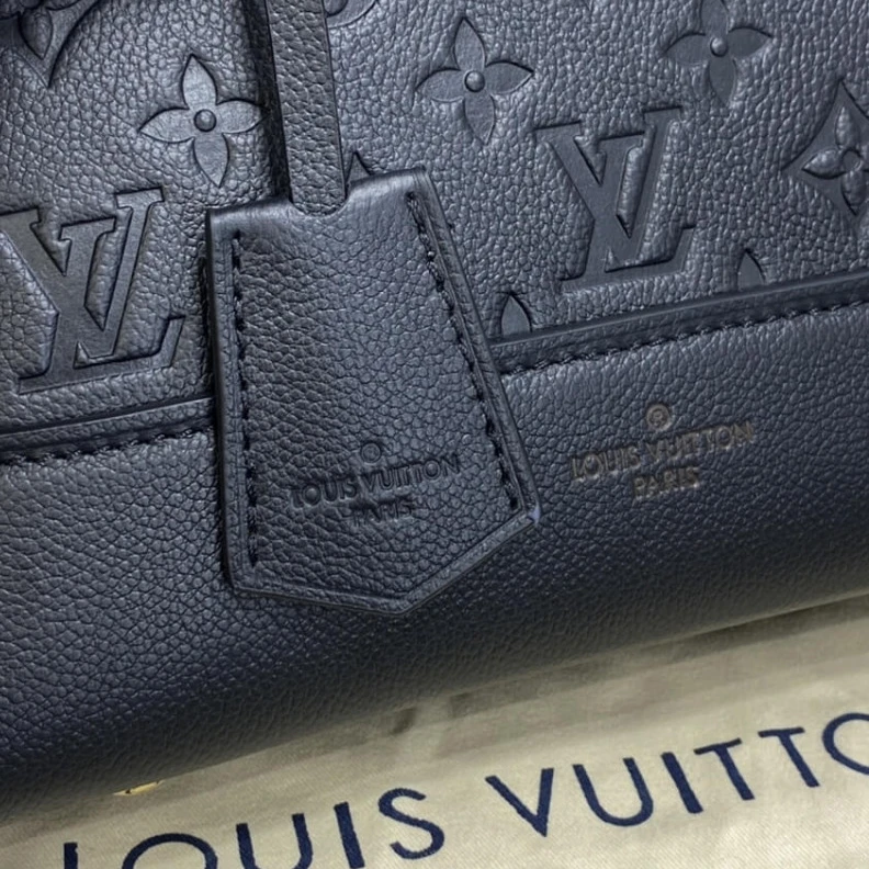 Louis vuitton locations Double zi Louis Vuitton Neo Alma BB Black