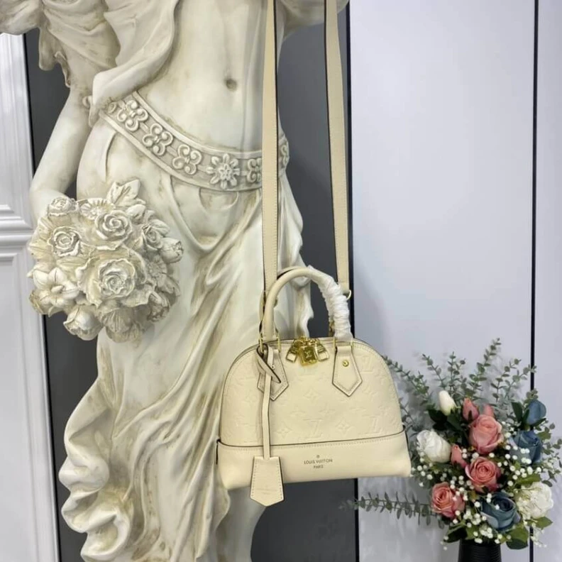 Mythick ru Keybell Louis Vuitton Neo Alma BB Creme Beige