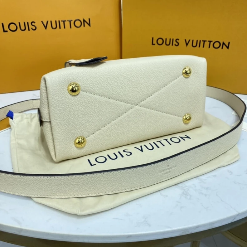 Mythick ru Keybell Louis Vuitton Neo Alma BB Creme Beige
