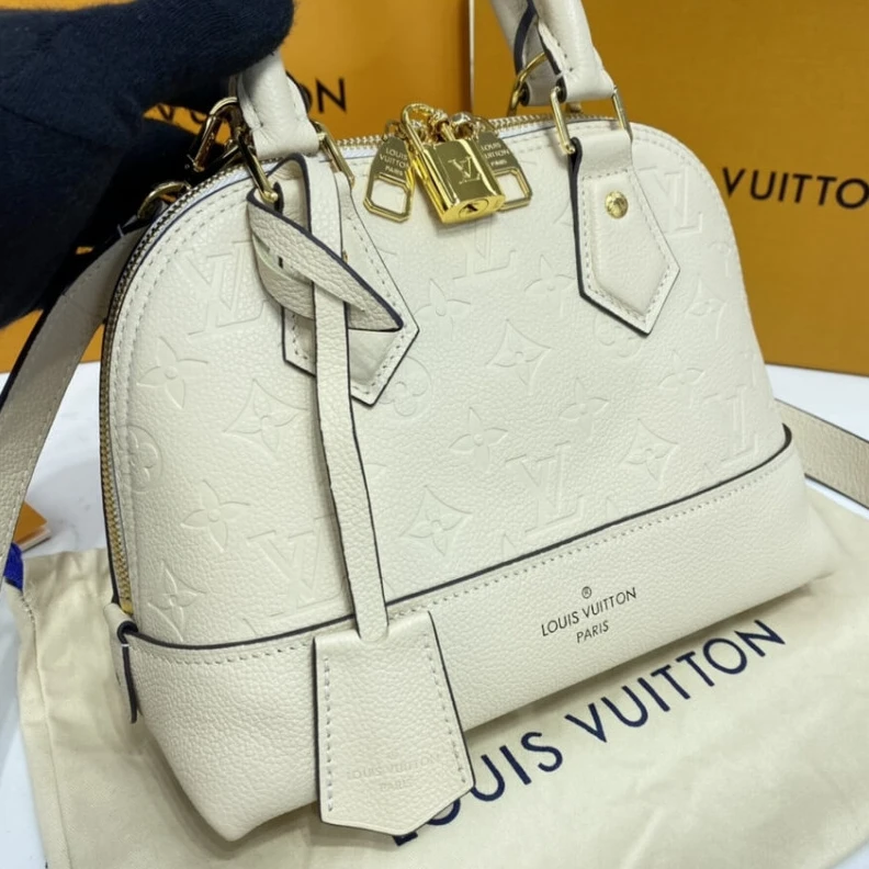 Mythick ru Keybell Louis Vuitton Neo Alma BB Creme Beige