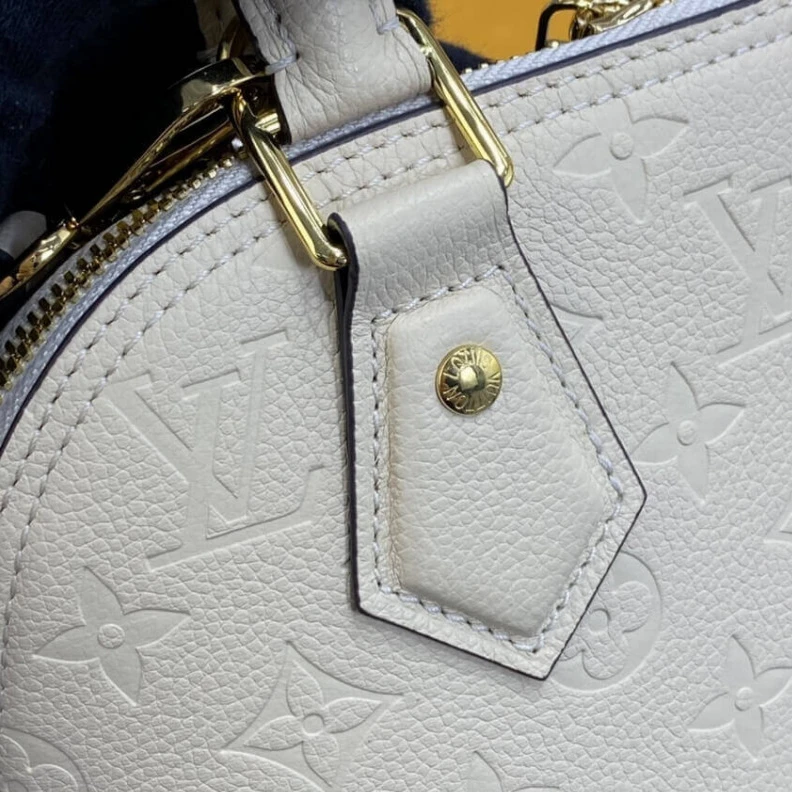 Mythick ru Keybell Louis Vuitton Neo Alma BB Creme Beige
