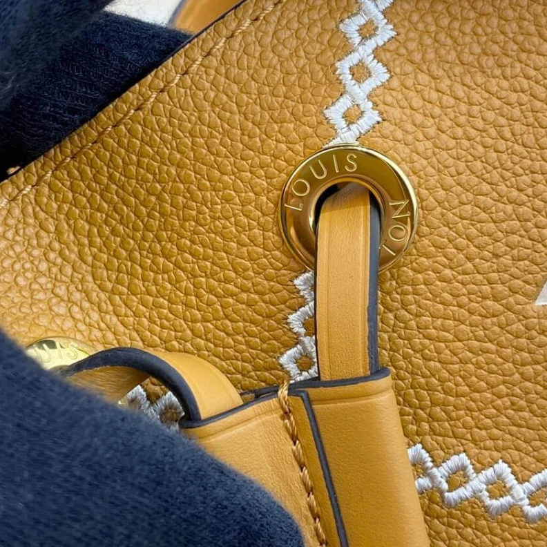 Lv belts replica Embroider Louis Vuitton NeoNoe MM Apricot