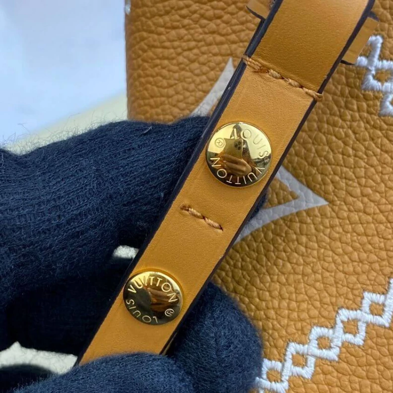 Lv belts replica Embroider Louis Vuitton NeoNoe MM Apricot