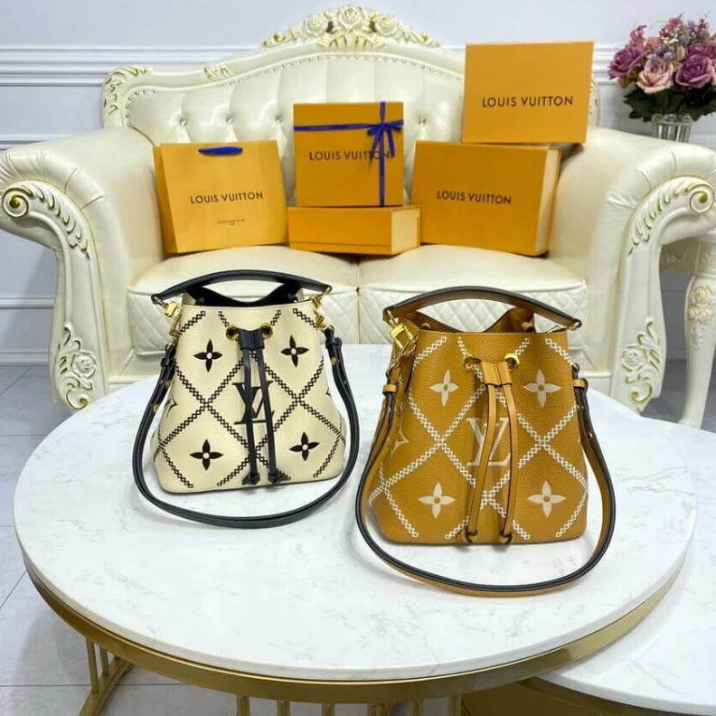 Lv belts replica Embroider Louis Vuitton NeoNoe MM Apricot